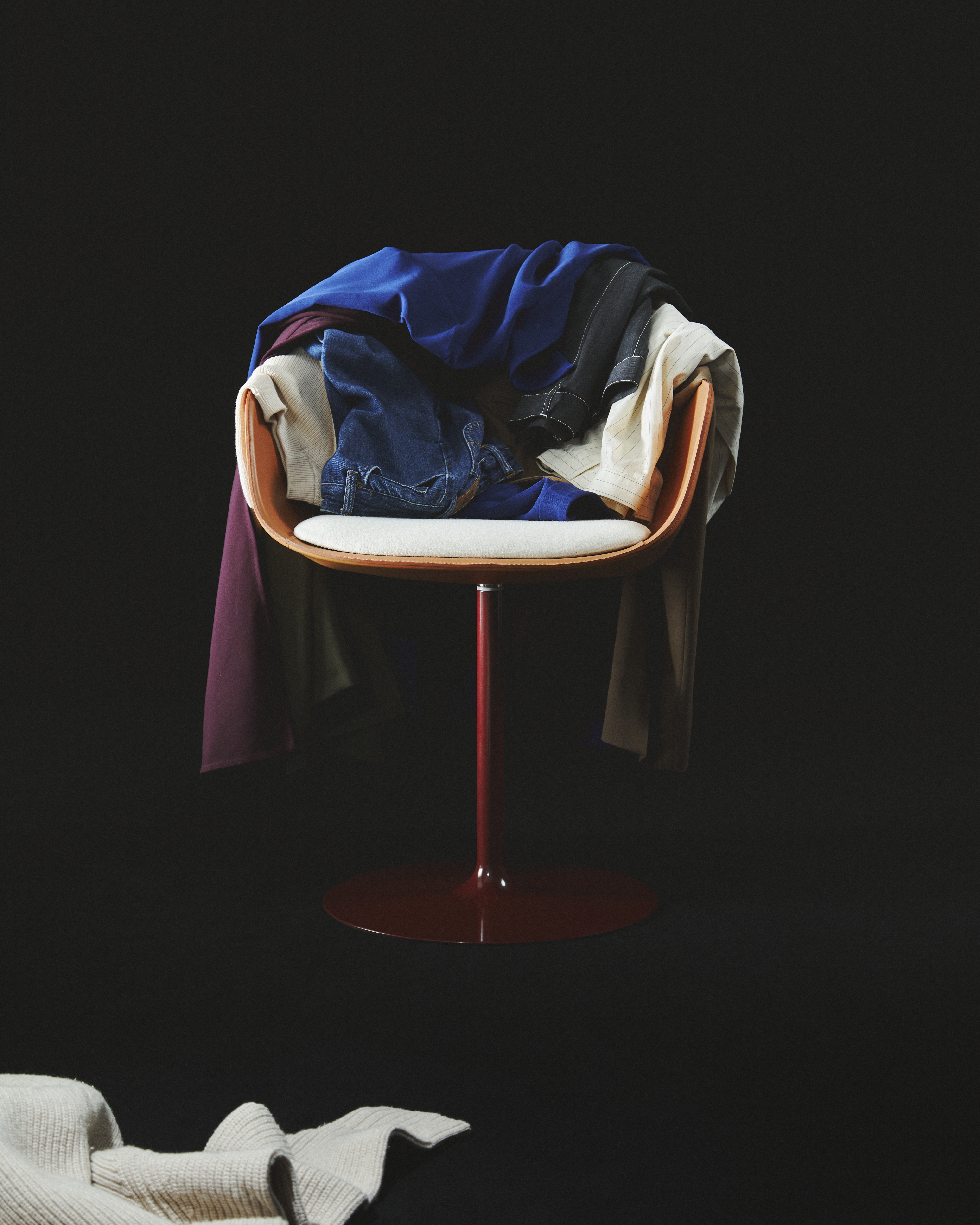 ALIAS Interpreting Something Else Irony NEW LADY Ph Alecio Ferrari Set Design Studio Testo