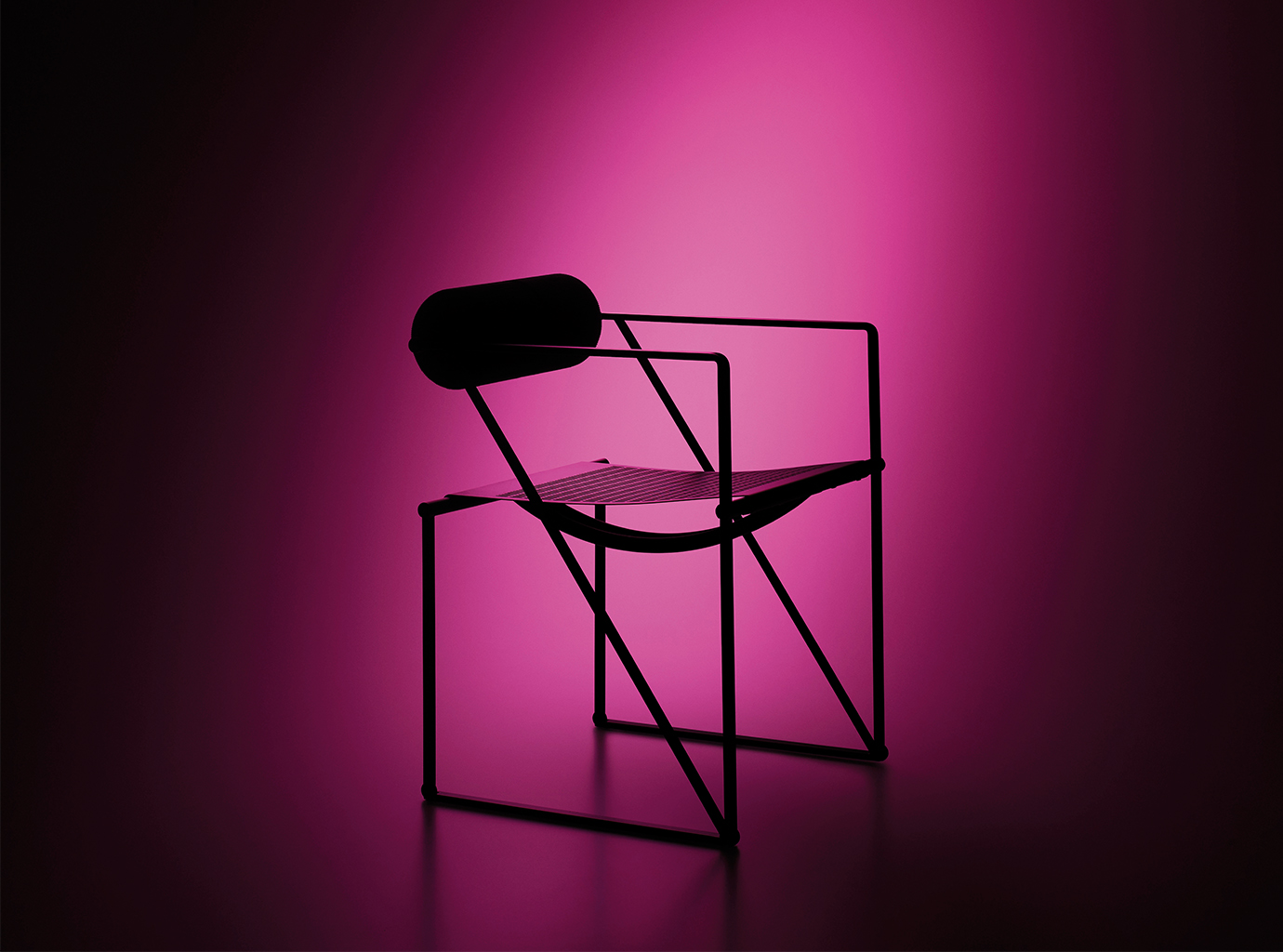 Alias believes in a synergy between functionality and art, the pursuit of a Something Else that gives life to cutting-edge and unique products.