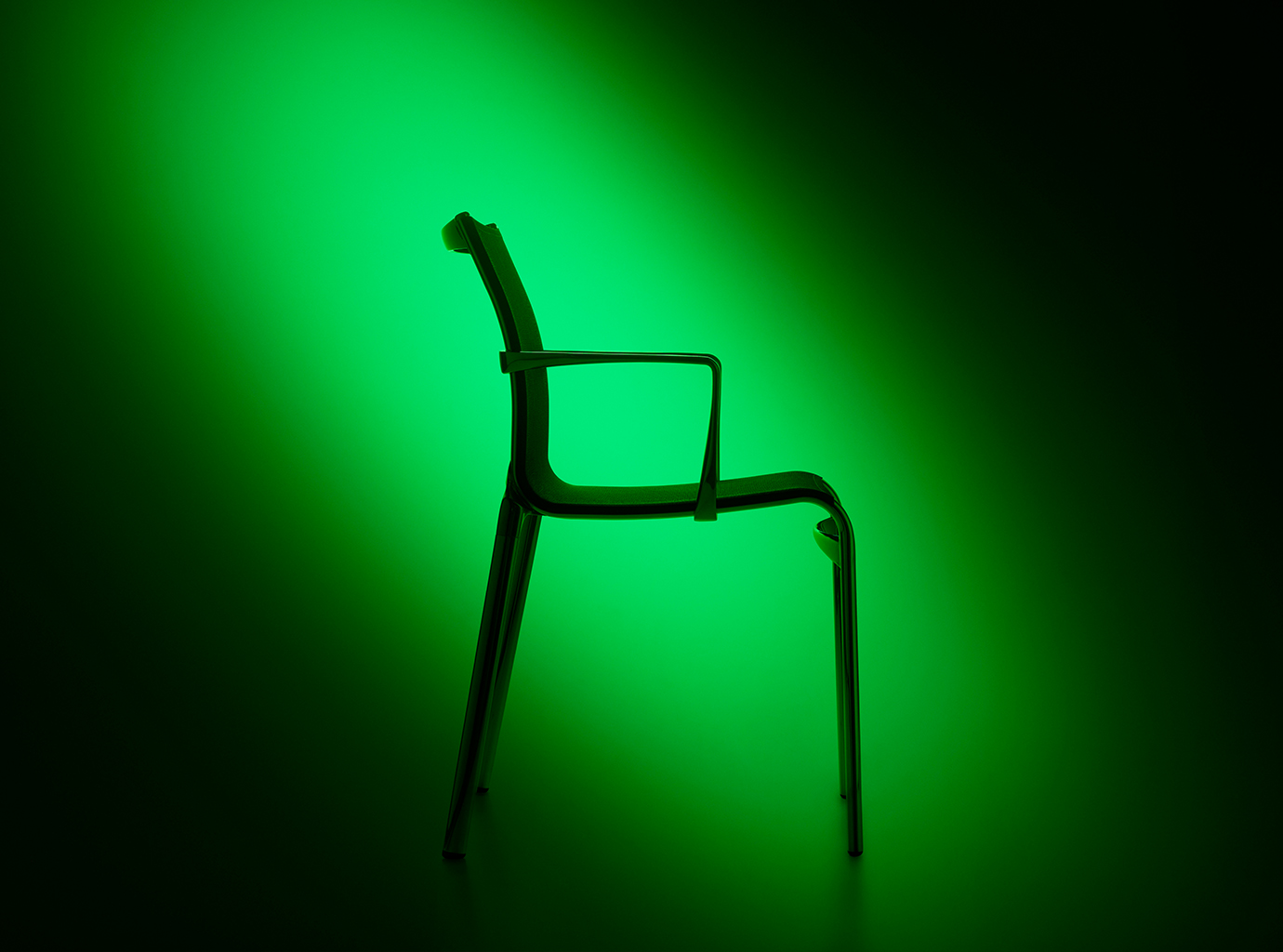 Alias believes in a synergy between functionality and art, the pursuit of a Something Else that gives life to cutting-edge and unique products.