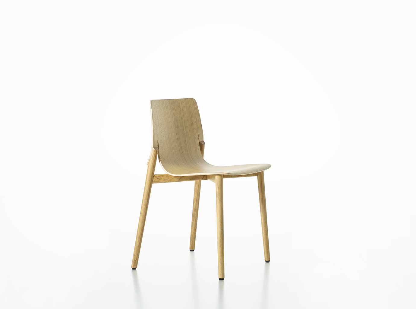Alias: Histoire du Design et Mobilier depuis 1979 La passion dans la création de nos produits et la collaboration avec des designers renommés ont valu à Alias des prix et reconnaissances dans le monde du design