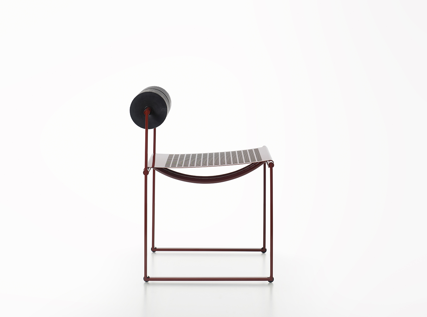 Alias: Histoire du Design et Mobilier depuis 1979 La passion dans la création de nos produits et la collaboration avec des designers renommés ont valu à Alias des prix et reconnaissances dans le monde du design