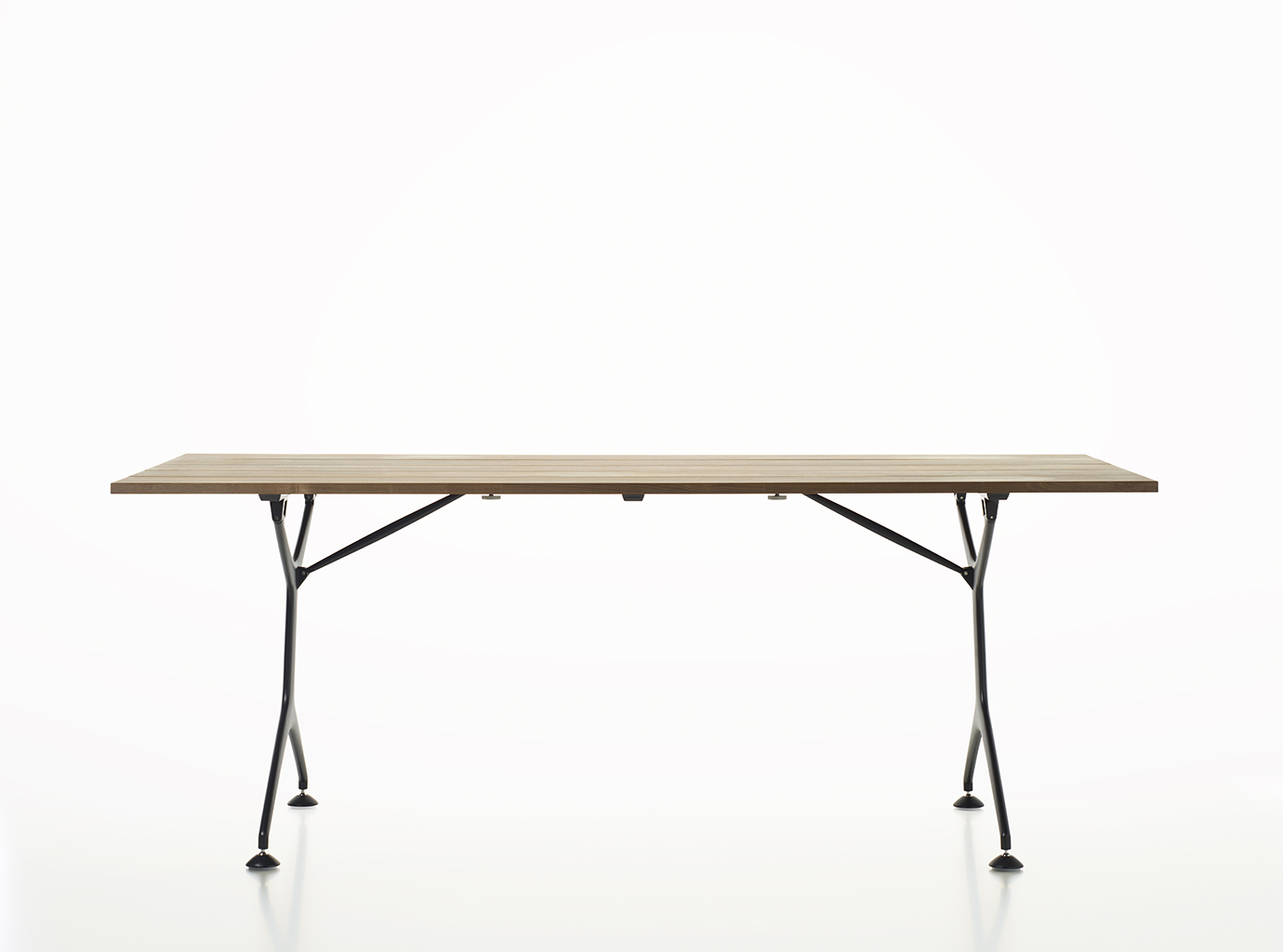 Die Leidenschaft bei der Herstellung unserer Produkte und die Zusammenarbeit mit weltberühmten Designern haben Alias im Bereich Möbeldesign internationale Preis