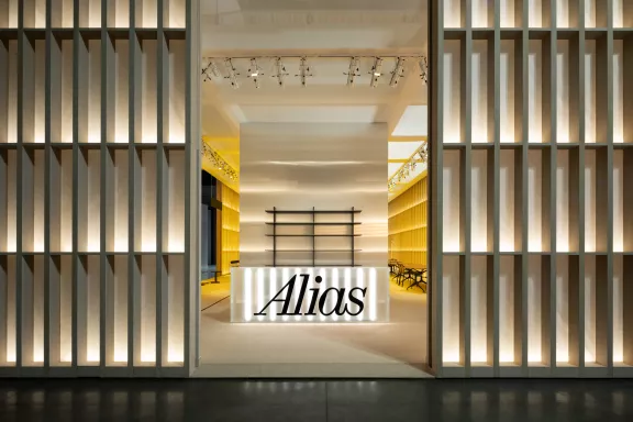 Alias Stand Salone2024