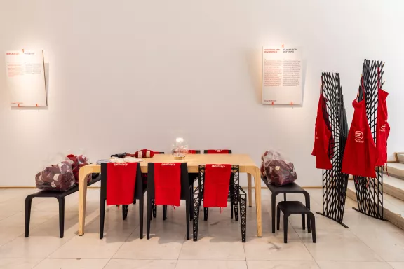 Against War. 7 designers for EMERGENCY_ph Eleonora Stevani