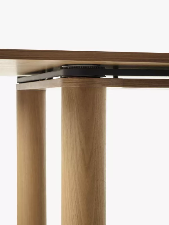 Alias Nastro table
